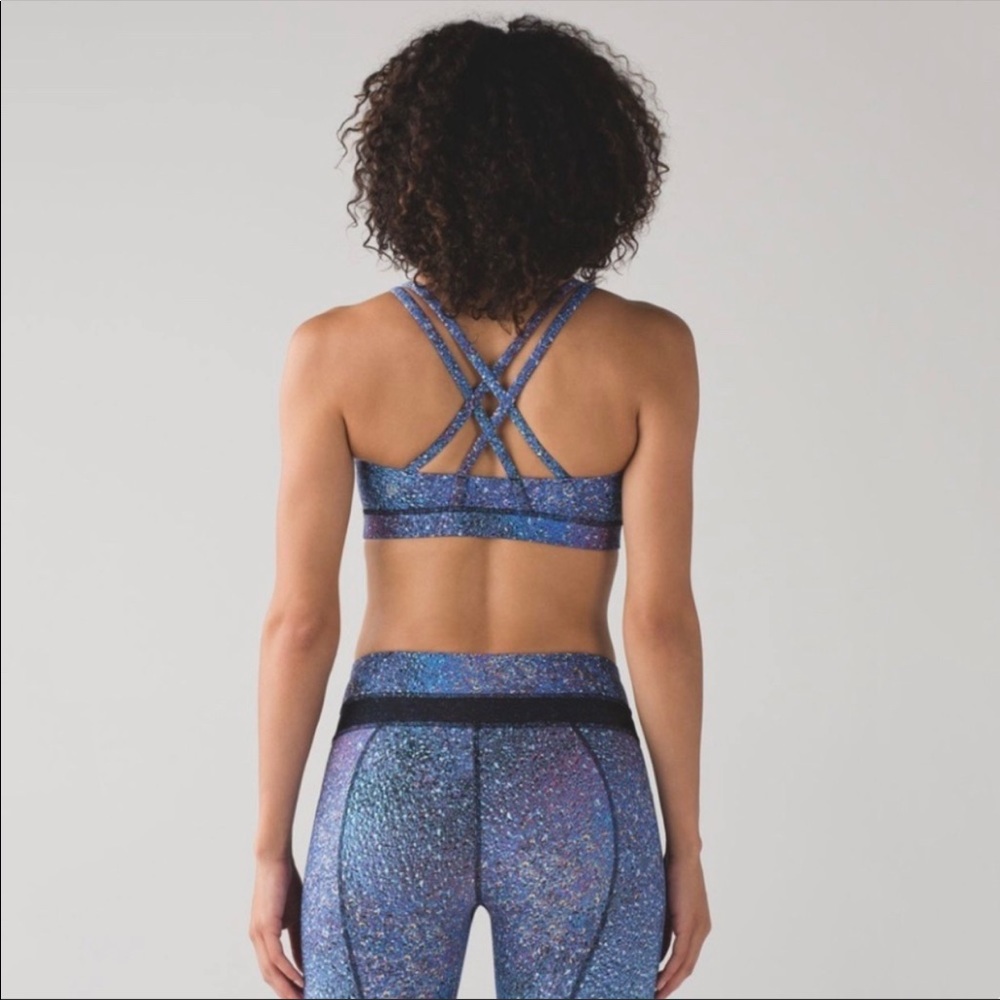 Lululemon Energy Bra in Strive Multi Galaxy